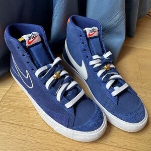 Men’s limited edition Nike Blue and White Athletic Shoes